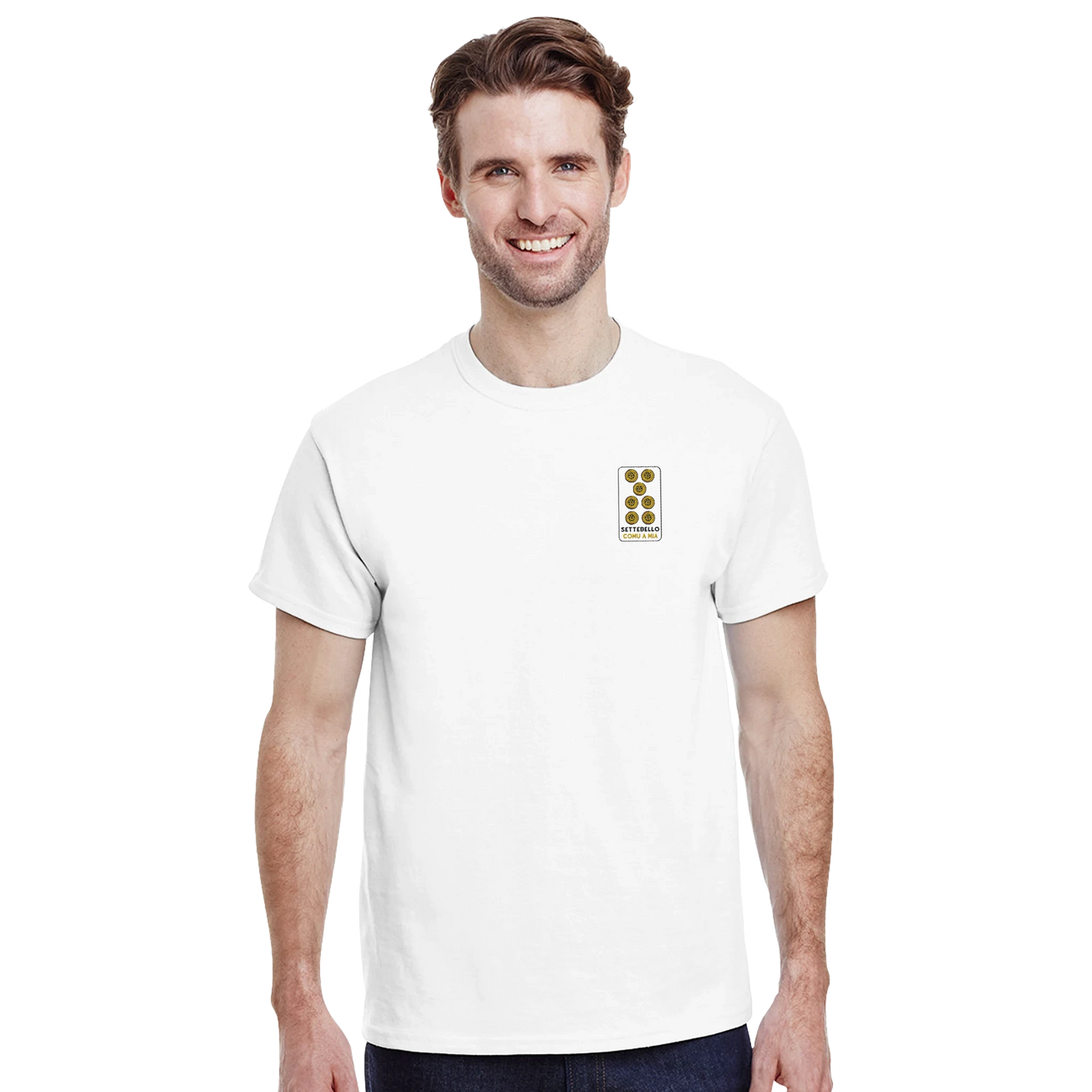 T-shirt in cotone con ricamo del Settebello e scritta “settebello comu a mia” in stile siciliano